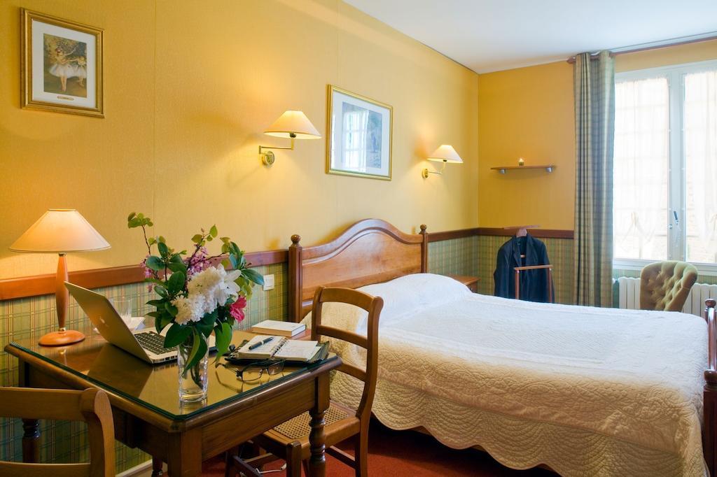 Au Relais Du Porhoet Guilliers Room photo
